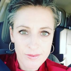 Meet your Posher, Bobbi